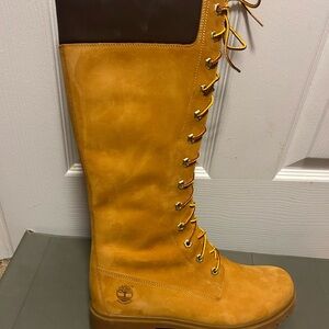 Timberland Women's Lace-Up Tan and Brown Boots